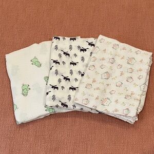 Muslin Swaddle baby Blankets -Set of 3 by Aden & Anaïs / Rachel and Nate & other